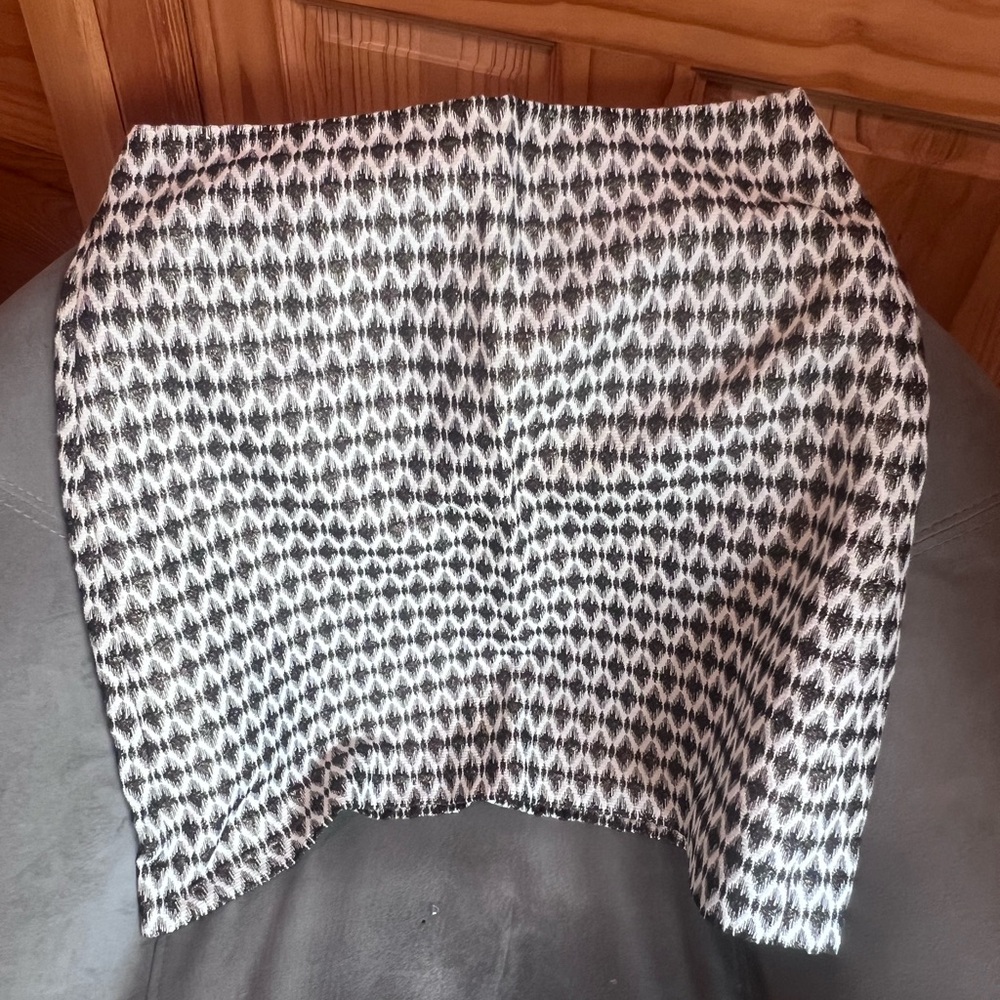 Women’s Patterned Pencil Skirt